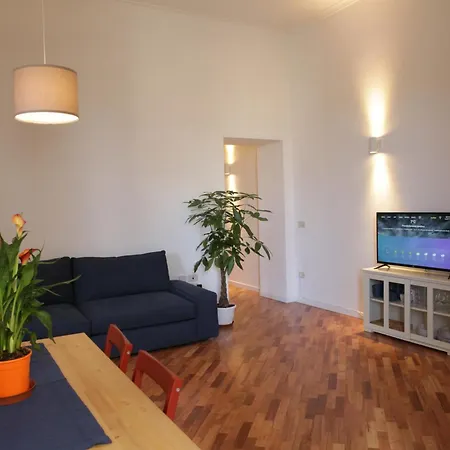 Casa Mia Ai Spagnoli 2 Apartman Nápoly